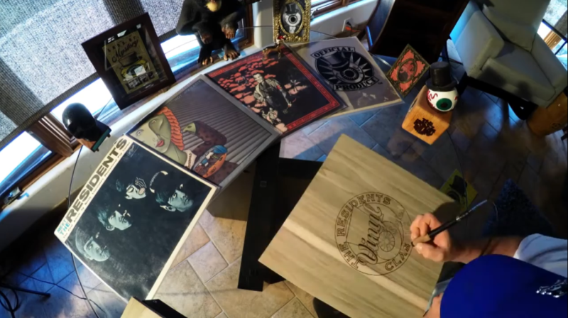 File:Classicvinylseriesbox2.png